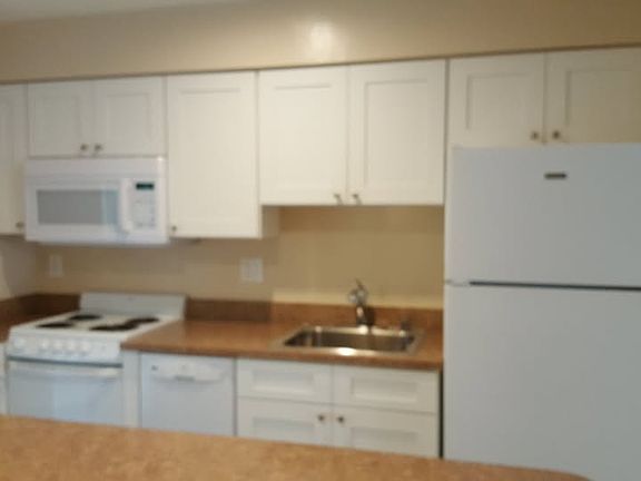 4th image of 312 Hubbard Ave