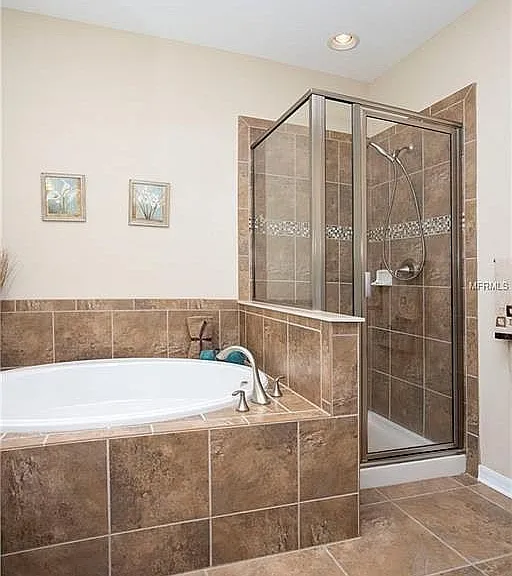 Master BR En-Suite