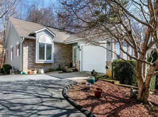 100 Titleist Way, Hendersonville, NC 28739