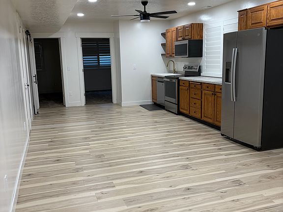 5th image of 114 N Bonneville Ln #2