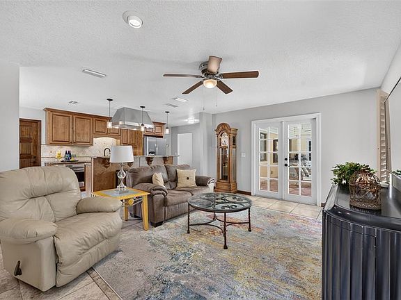 5th image of 551 RYLANE STREET