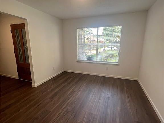 5th image of 17815 Autumn Hills Dr
