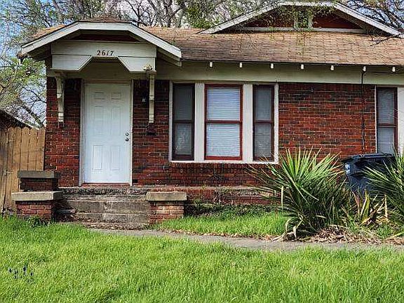 Entrace Door & Porch