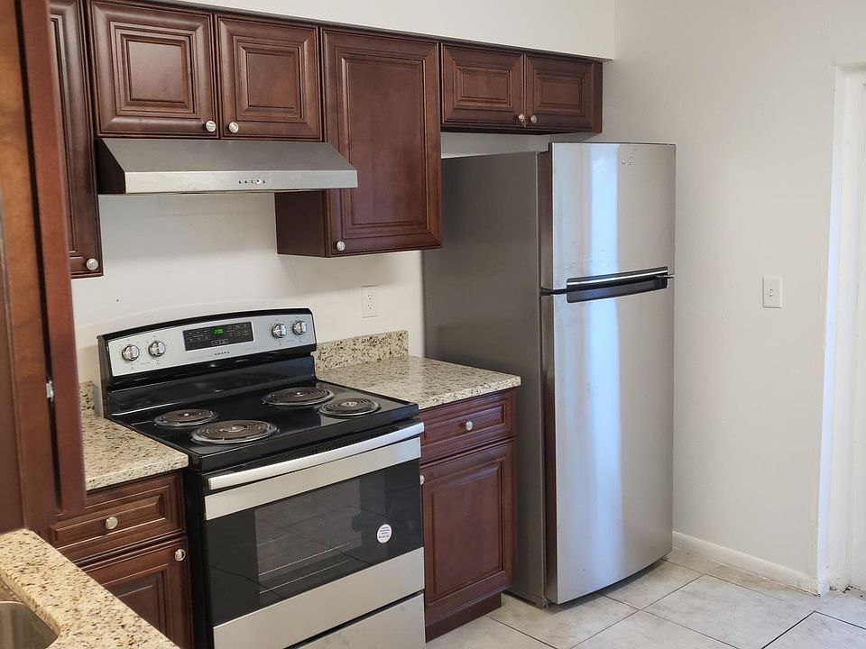 1st image of 172 Lori Anne Ln #172