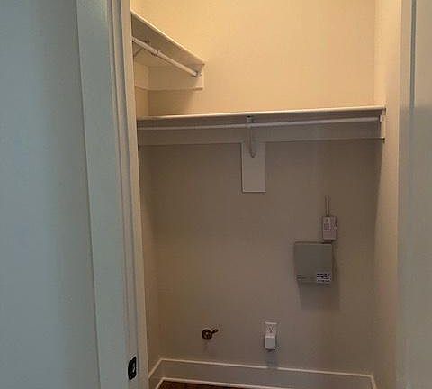 3rd image of 191 Looney Ave