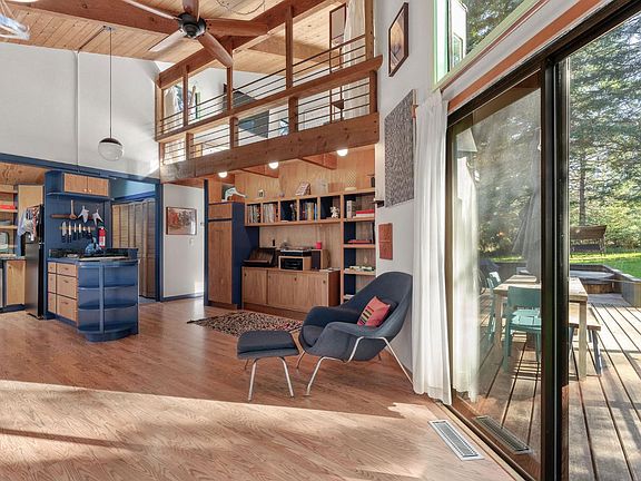 5th image of 880 River Beach Road