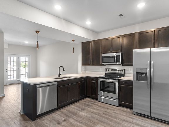 4th image of 229 E Johnson Cir Unit A309