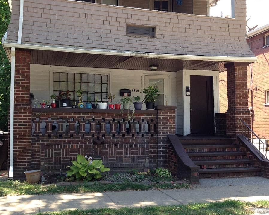 2nd image of 2928 W 38th St #Up