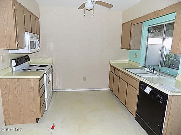 3rd image of 13691 N Garden Court Dr