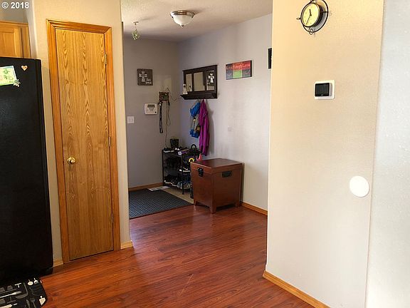 3rd image of 5415 SE 121st Ave