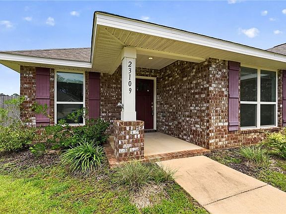 4th image of 23109 Ridgewood Dr