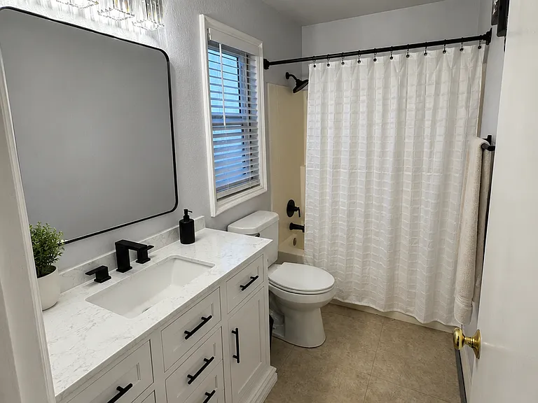 Windcrest Dr — Photo 5