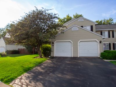 2496 Brunswick Cir APT B1, Woodridge, IL, 60517