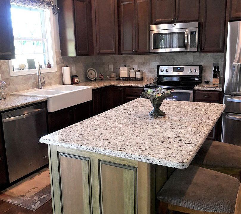 1st image of 229 Laurel Cyn