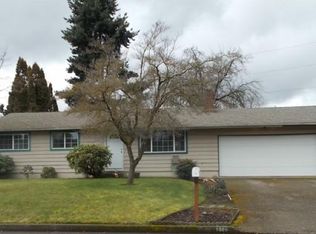 1669 Linden Ave, Springfield, OR 97477