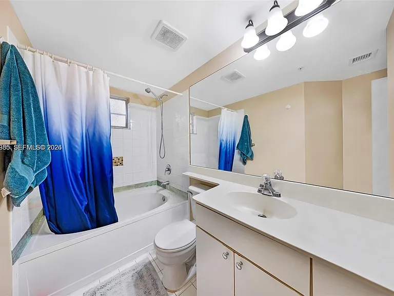 17150 N Bay Rd #2222 — Photo 15