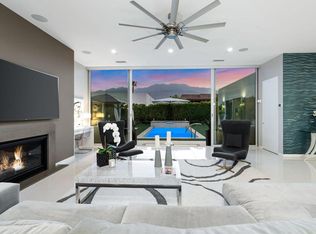 695 Cache Ln, Palm Springs, CA 92262