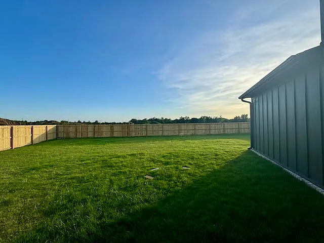 1906 SW Poigai Ct — Photo 8
