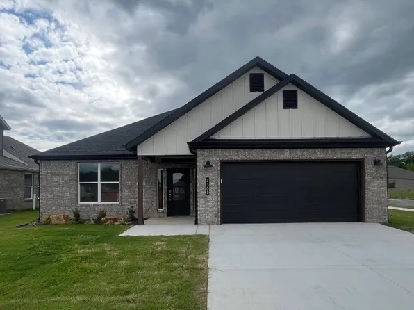 2308 N Zane St, Siloam Springs, AR 72761