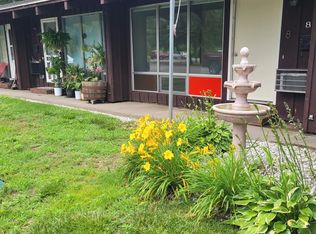 1 Easy St APT 8, Hudson, NH 03051