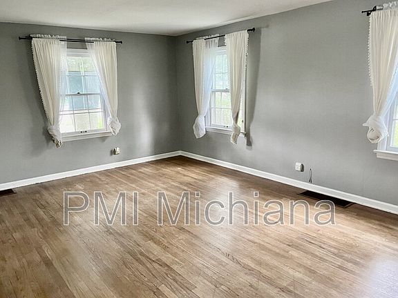 5th image of 1311 S Main St