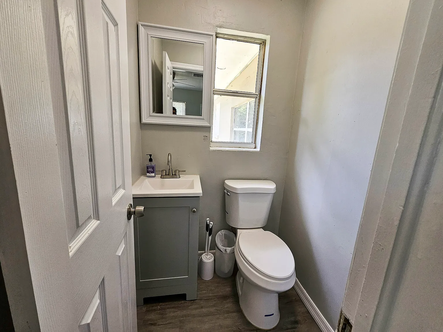 4 bed, 2.0 bath, 1482 sqft, $1,018 — Photo 2