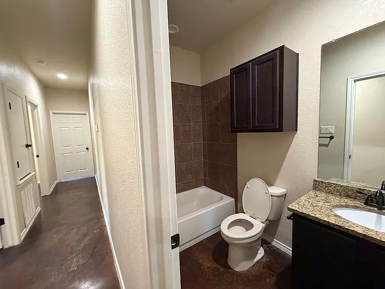 204 Kaspar Way — Photo 9