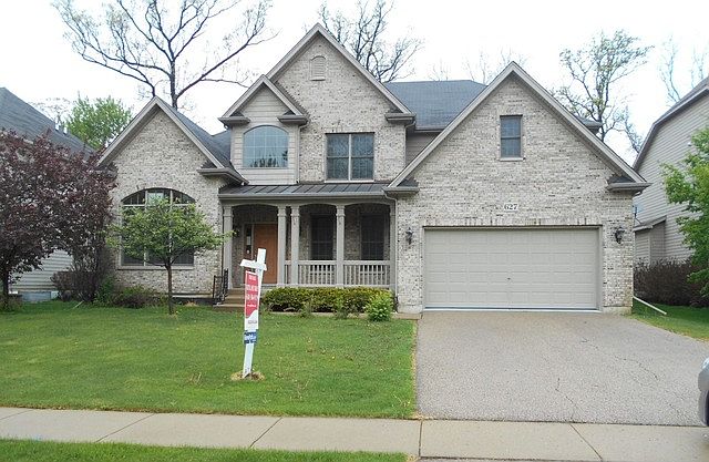 1st image of 627 Hickory Ln W