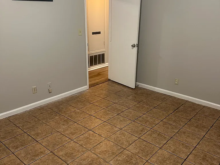 3029 Dobbs Cir — Photo 19