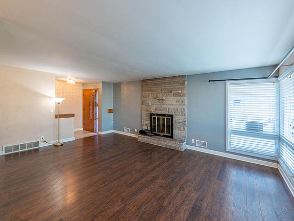 5th image of 1934 Mars AVENUE