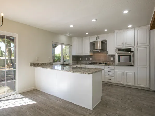 6332 Esther Ave NE, Albuquerque, NM 87109