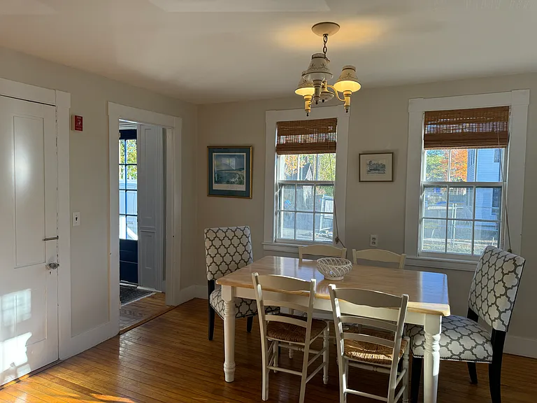 41 Oliver St — Photo 12