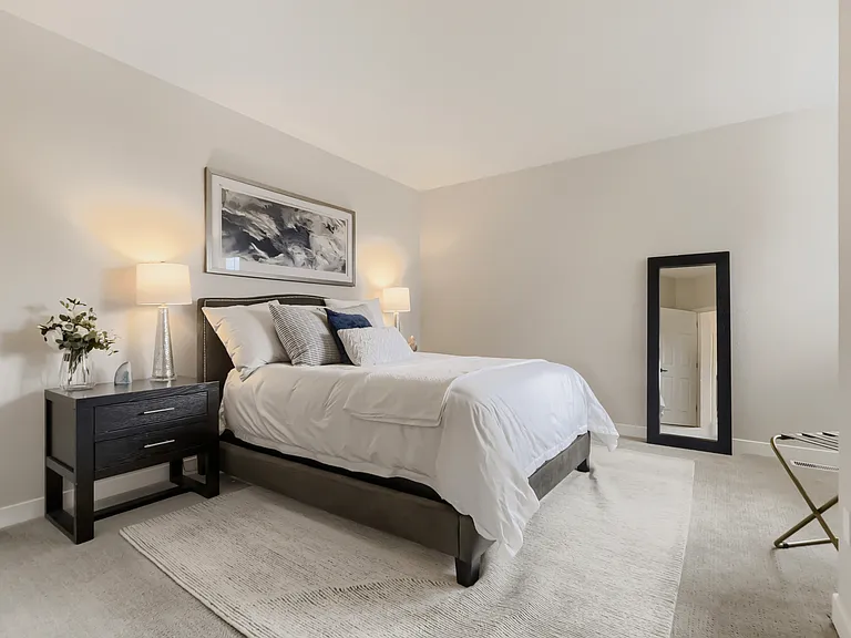2943 Mount Royal Dr — Photo 16