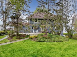 930 Lake Rd, Webster, NY 14580