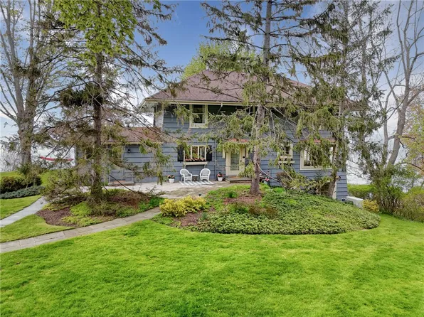 930 Lake Rd, Webster, NY 14580