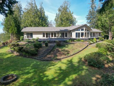 300 Council Hill Way, Lakeside, OR, 97449