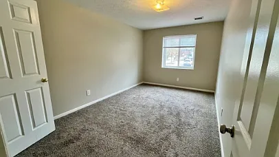 1662 Summit St #A — Photo 5