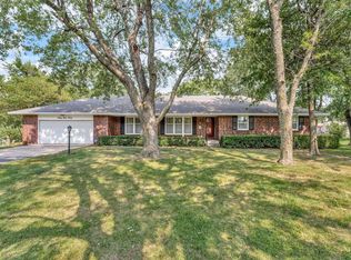 4340 SE Heathcliff Dr, Tecumseh, KS 66542