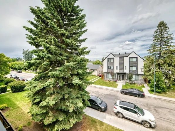 1301 N 17th Ave NW #304, Calgary, AB T2M 0R2