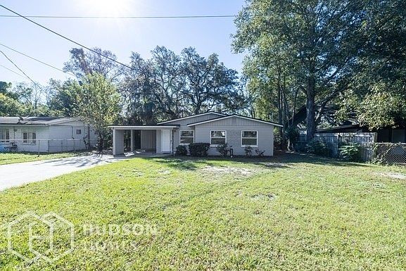 1st image of 5812 Blackthorn Rd