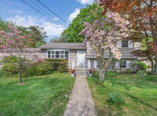 21 Pleasant Hill Rd, Roxbury Twp, NJ 07836