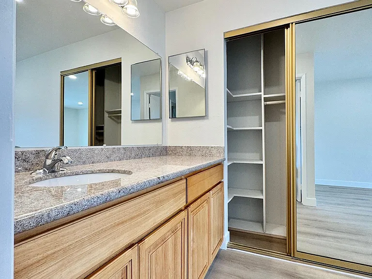 64 Guava Blossom Ct — Photo 35