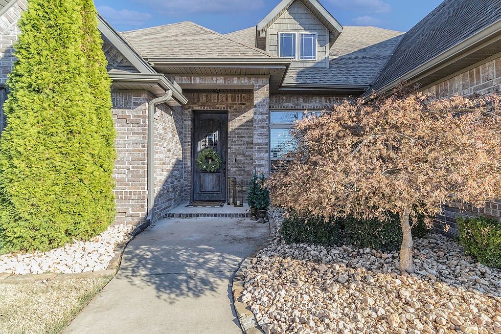 303 SW Black Hawk Rd, Bentonville, AR 72712 Zillow