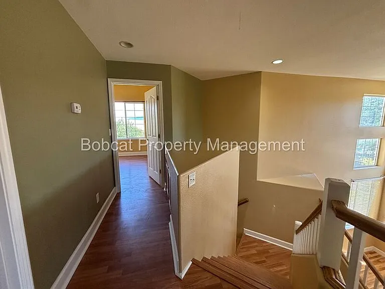 1477 Ridge Point Dr — Photo 37