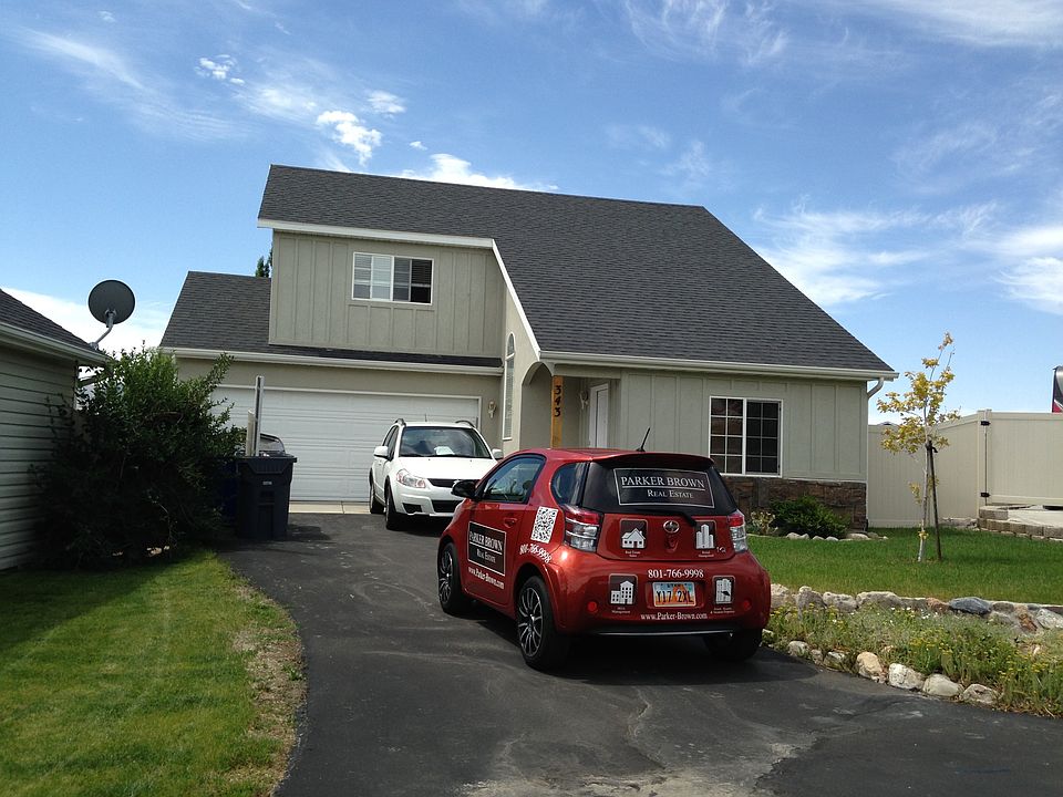 1st image of 343 W Strawberry Pl