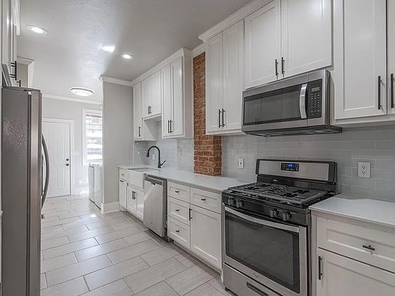 5th image of 620 NW 20th St #B