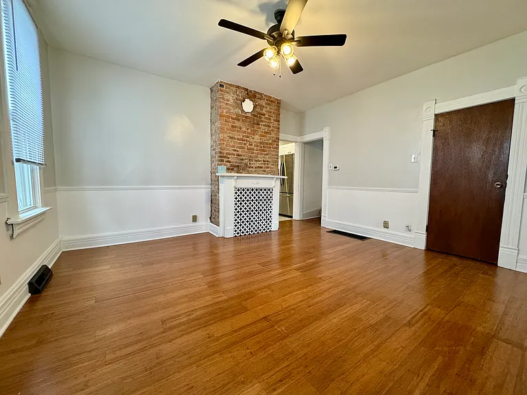 121 Chicago Ave — Photo 16