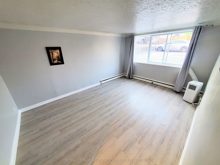 981 Mohawk Rd E #2 — Photo 9