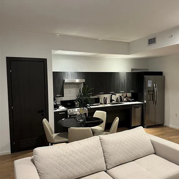 398 NE 5th St #4015 — Photo 3