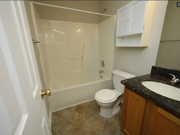 4014 Springfield Creek Dr — Photo 12